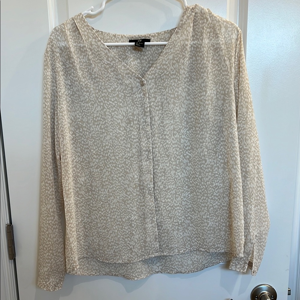 H&M blouse - Picture 2 of 5